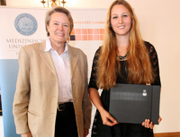 Michala Kogler being presented with the Otto Seibert Award.